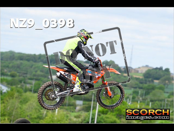 Experts-129