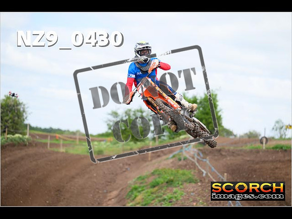 Experts-159