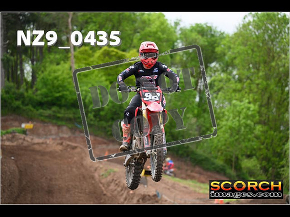 Experts-164
