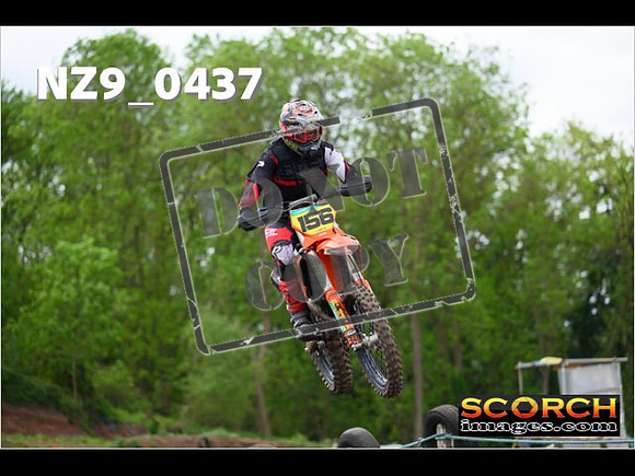 Experts-166