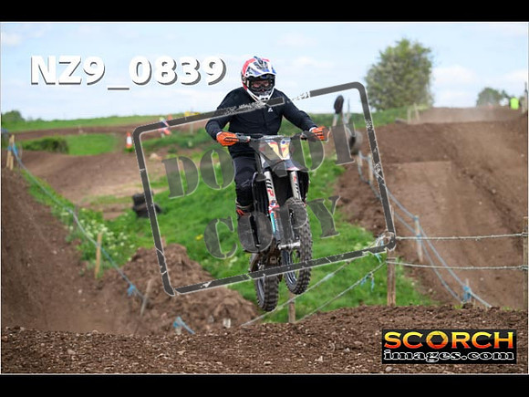 Experts-219