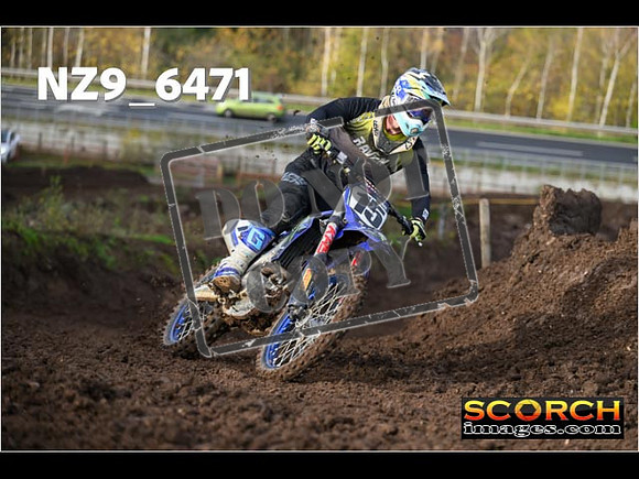 Experts-084