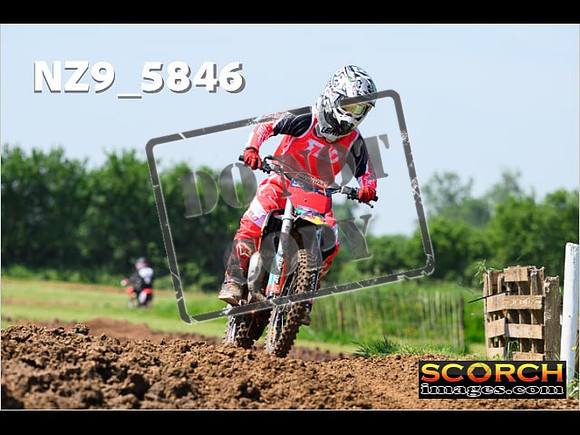 85'S-042