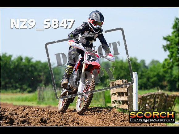 85'S-043