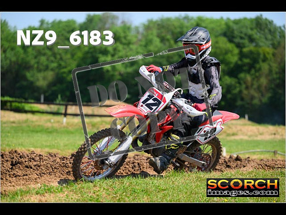 85'S-082