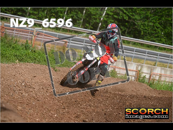 Experts-038