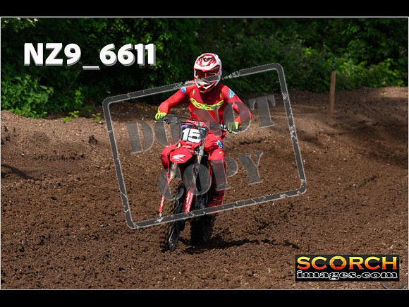 Experts-053