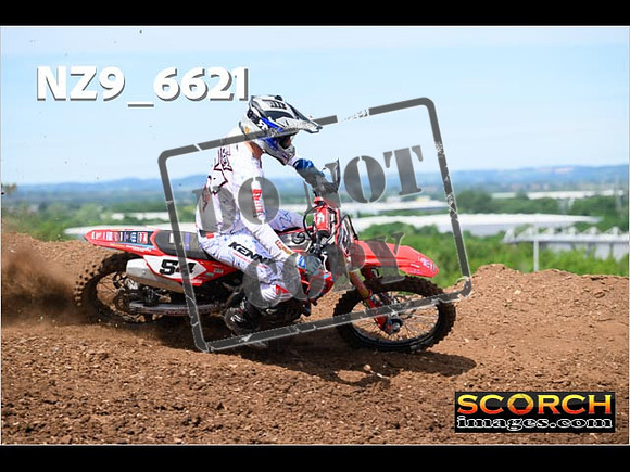 Experts-062