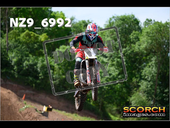 Experts-070