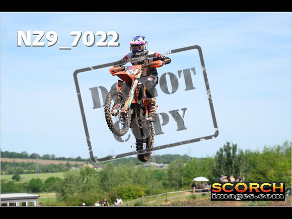 Experts-099