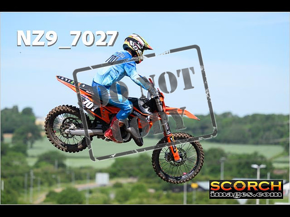 Experts-103