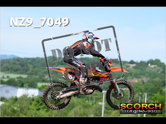 Experts-125