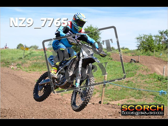 IntersBlue-450
