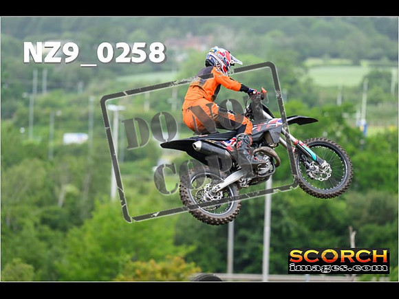 Experts-092