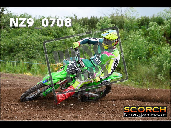 Experts-240