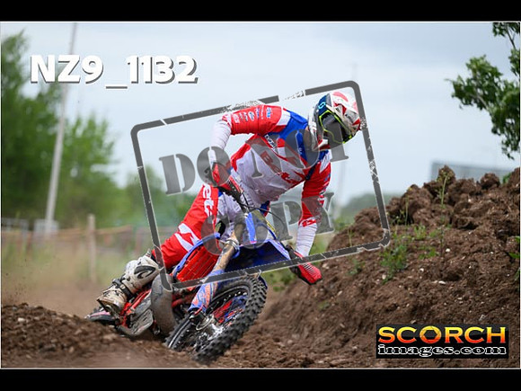 Experts-348