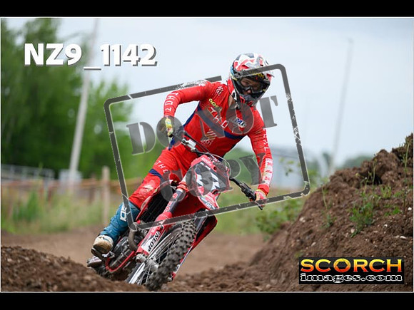 Experts-358