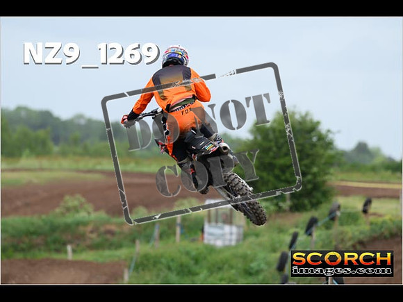 Experts-476