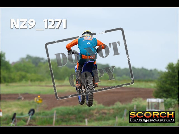 Experts-477