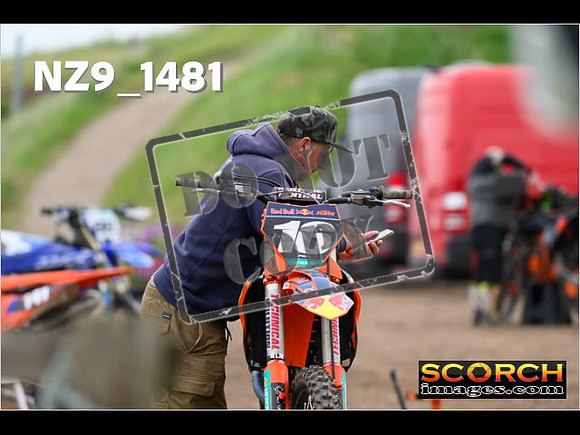 Experts-500