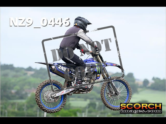 IntersBlue-095