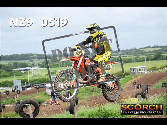 Inters Green-002