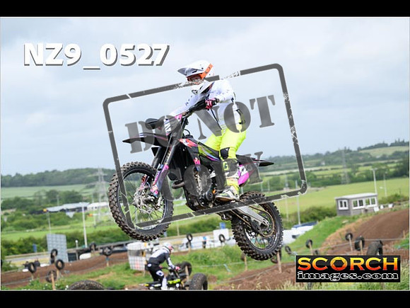 Inters Green-010
