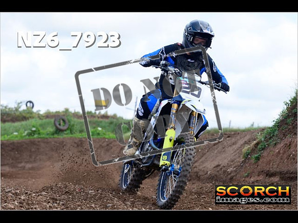 Experts-089