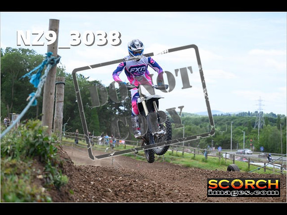 Inters-323
