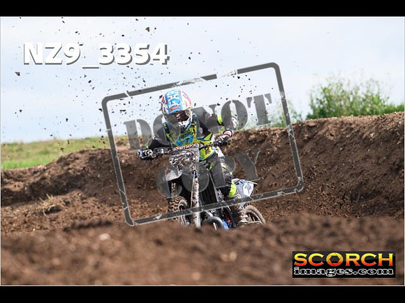 Experts-088