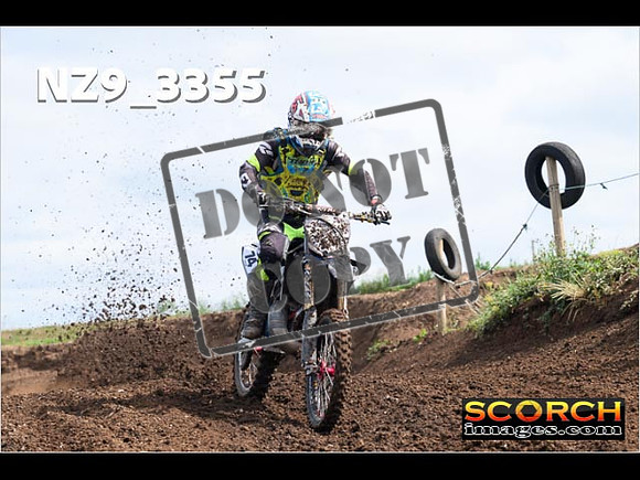 Experts-089