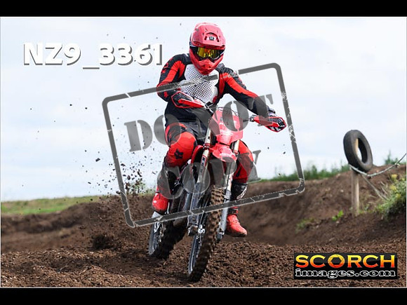 Experts-095
