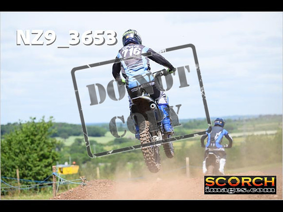 Experts-099