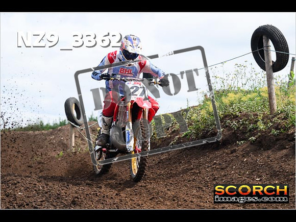 Experts-096