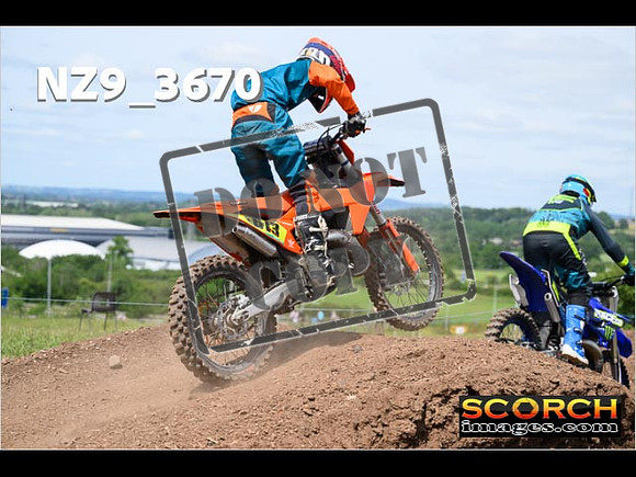 Experts-116