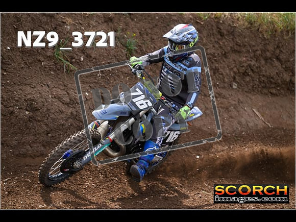 Experts-163