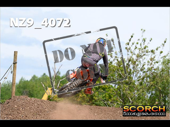 Experts-221