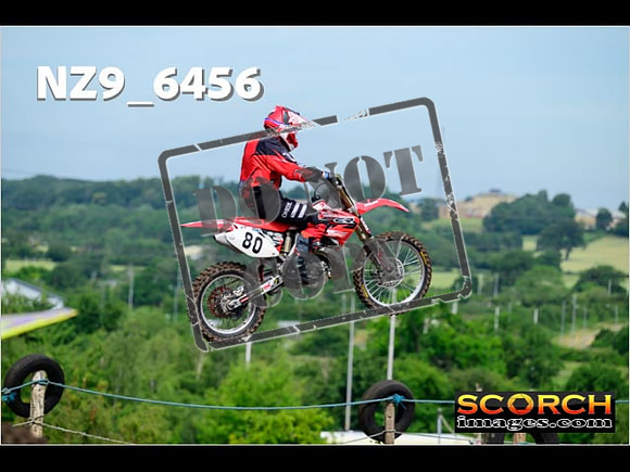 Experts-055