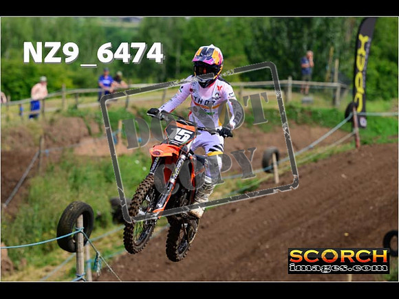 Experts-072