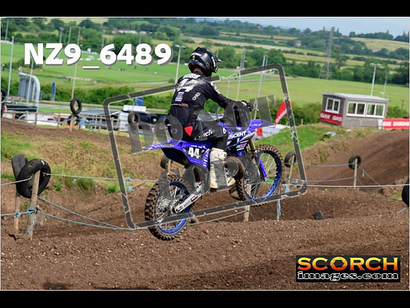 Experts-086