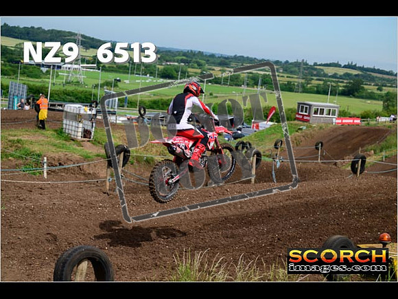 Experts-106