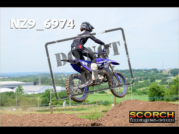 Experts-221