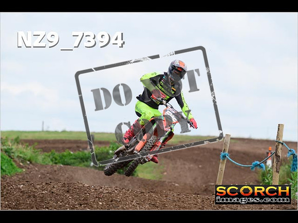 Experts-324