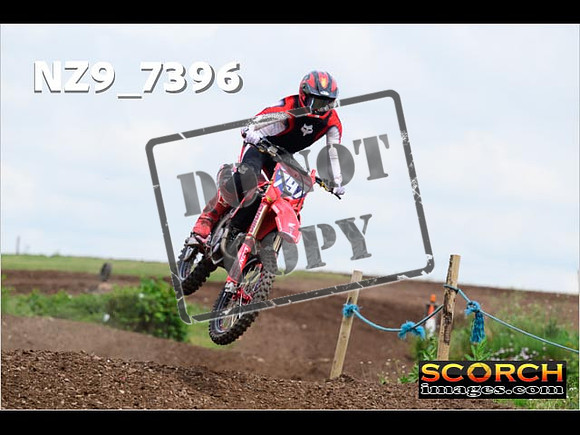 Experts-325