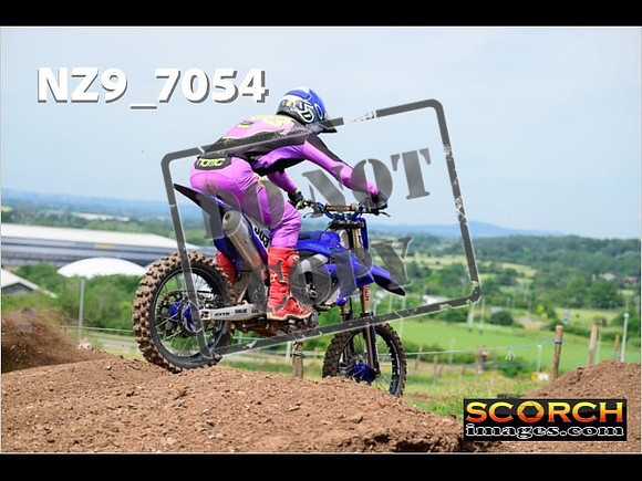 Inters-218