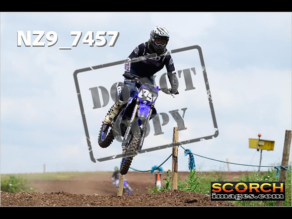 Inters-371
