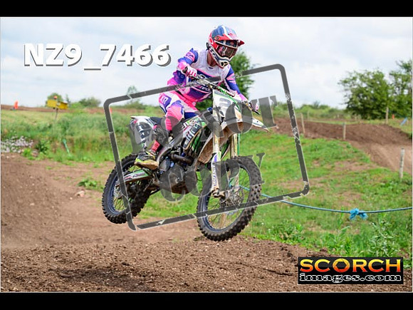 Inters-379