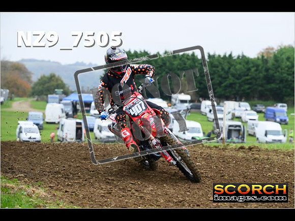 Experts-053
