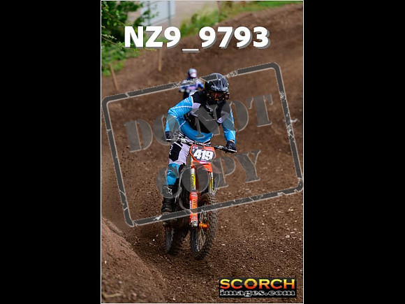 Experts-080