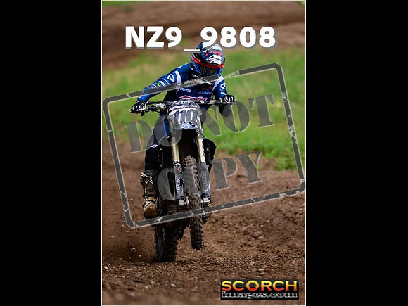 Experts-094